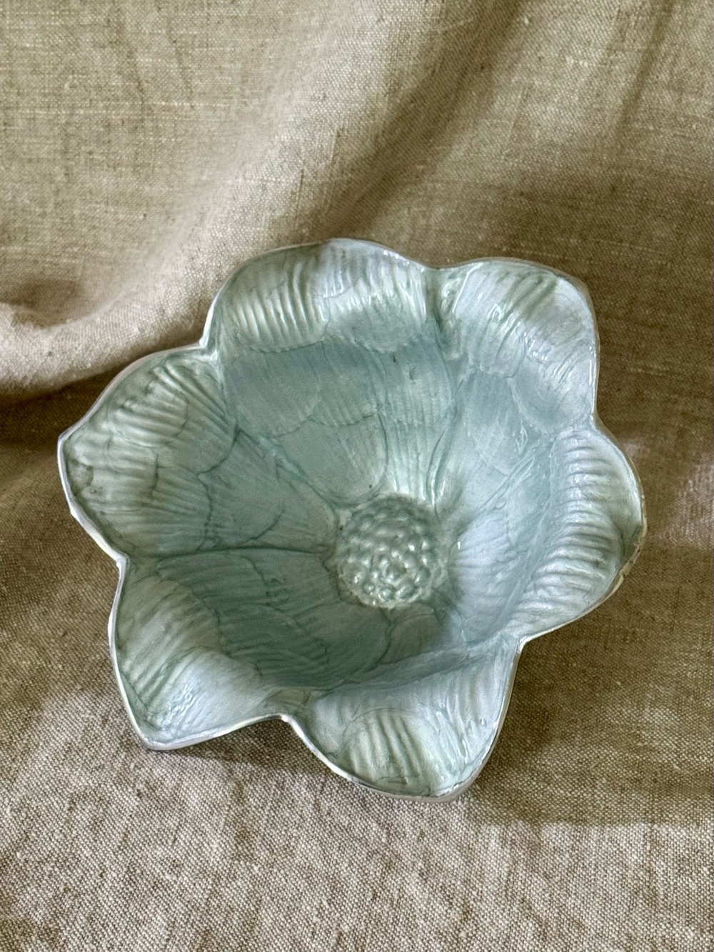 Julia Knight 8” Lily serving bowl enamel on aluminum